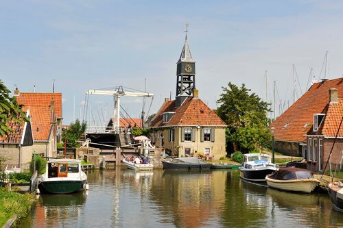 Shutterstock: Hindeloopen